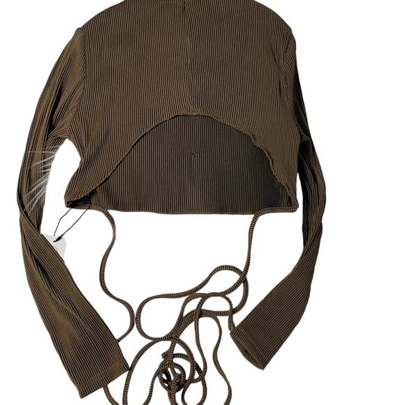 NWT Cider Crop Top Ribbed Wraps around Back S brand is similar to fashion Nova - Picture 2 of 6